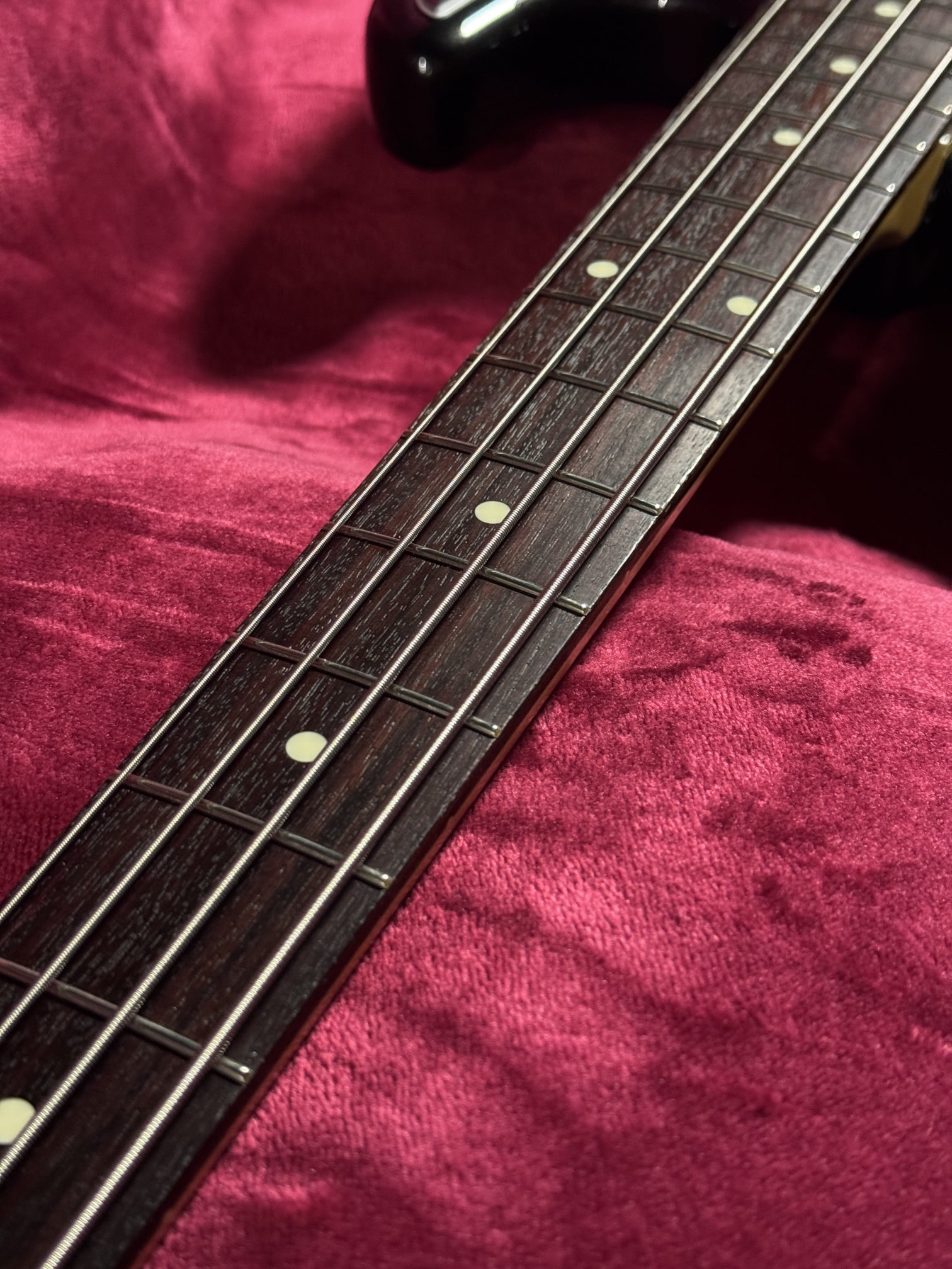 2025 Fender Japan Limited Collection Traditional 60s Jazz Bass – Black Pearl