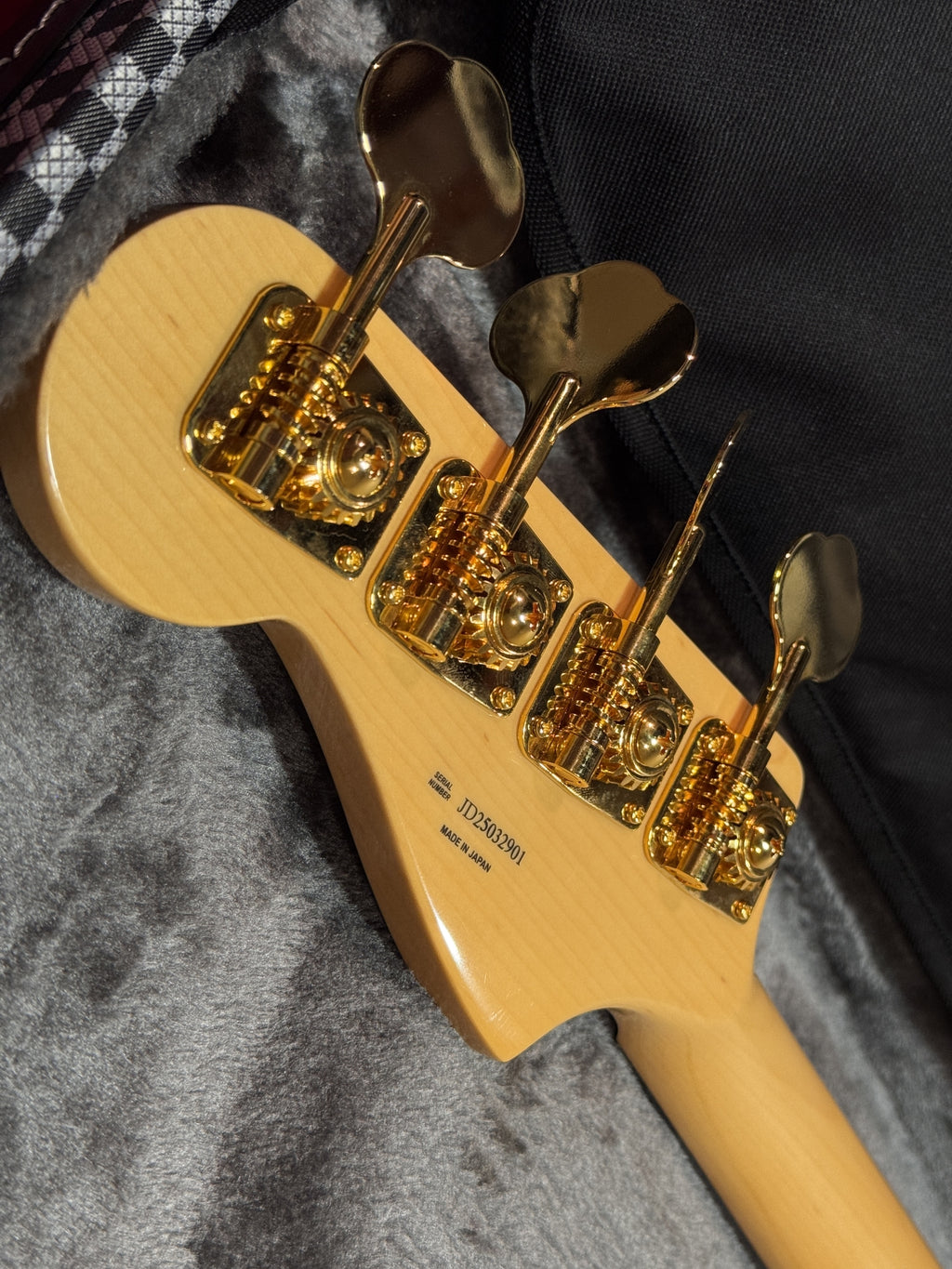 2025 Fender Japan Limited Collection Traditional 60s Jazz Bass – Black Pearl