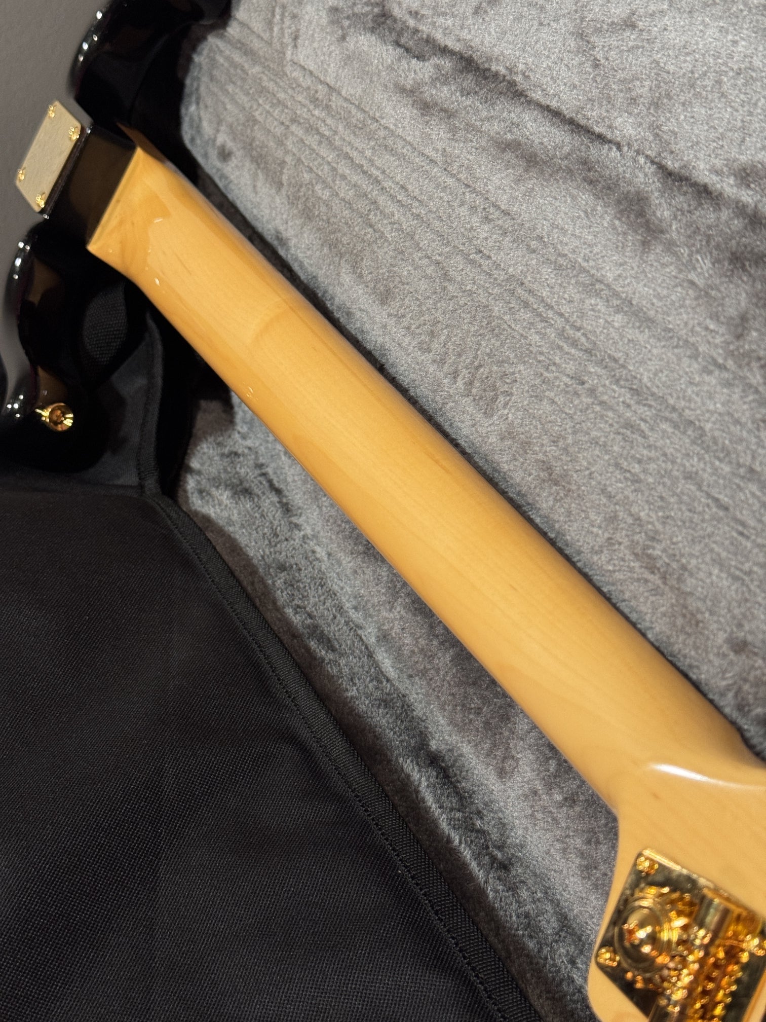 2025 Fender Japan Limited Collection Traditional 60s Jazz Bass – Black Pearl